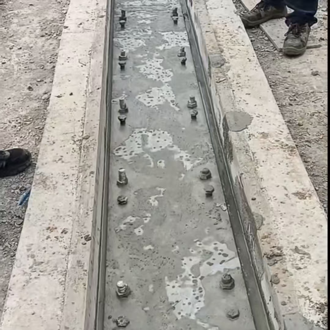 绥德港口码头起重机龙门吊重型机械设备稳固用早强快凝轨道胶泥